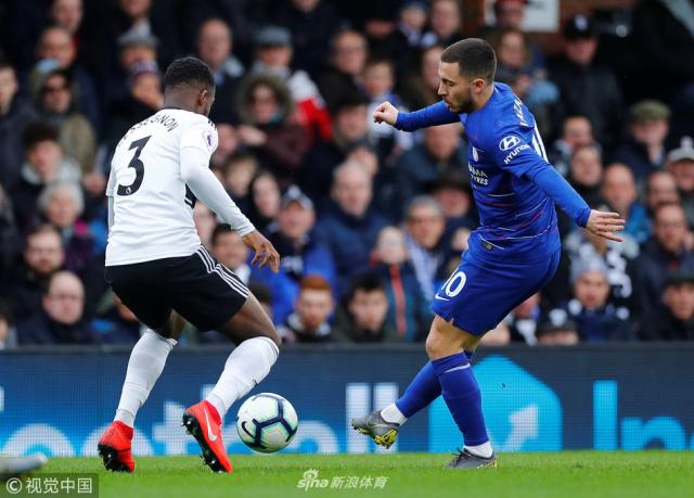 美记：库里距离复出还有一段时间，这次客场之旅可能看不到他